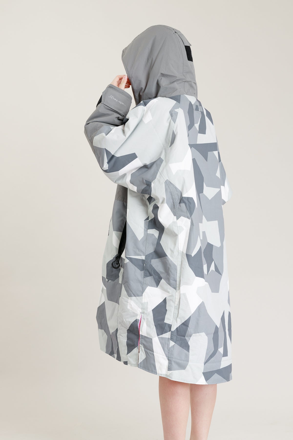 Juniors Hard Shell Robe - Arctic Camo/Pink