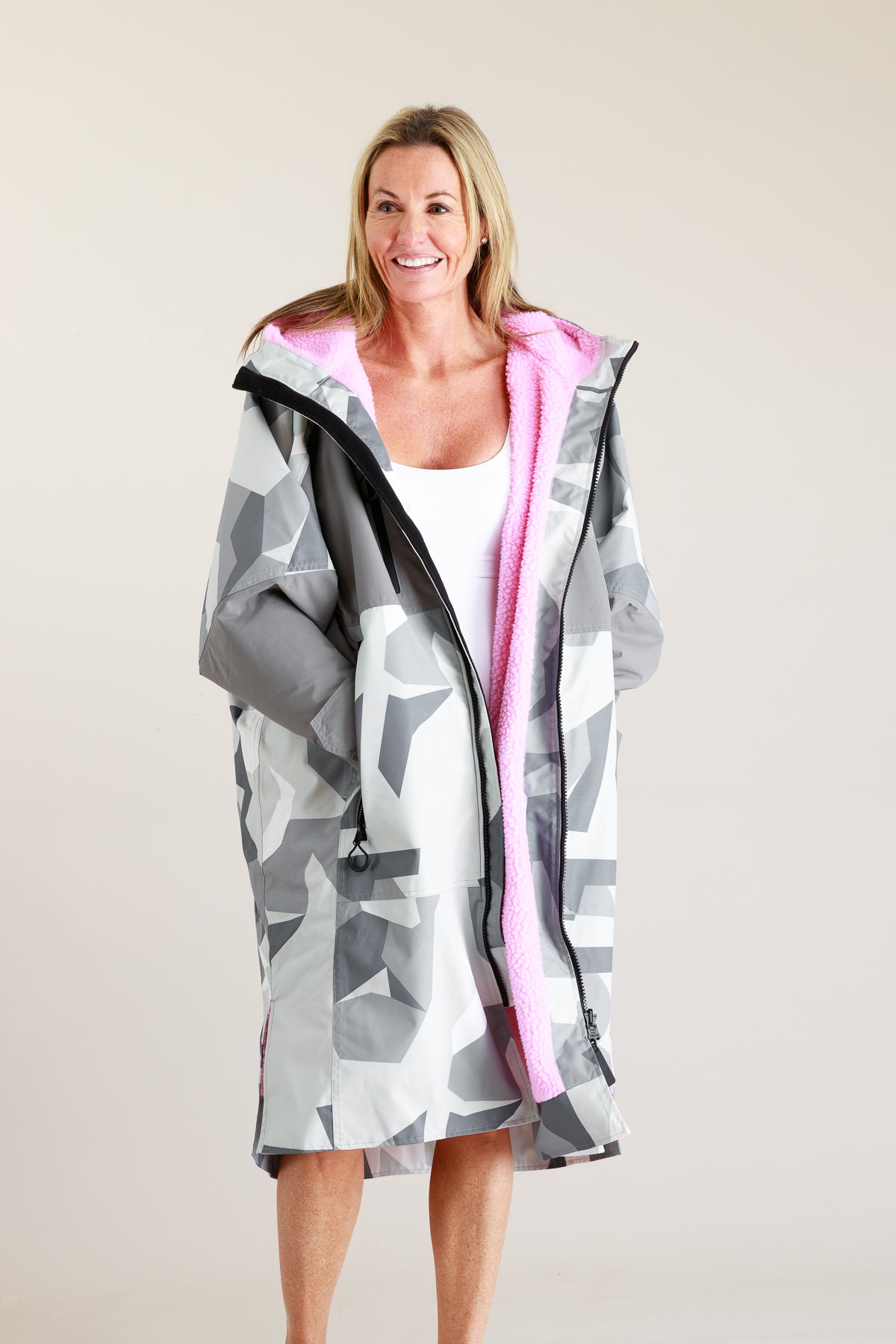 Bench Camo Robe Adults Hard Shell Robe - Arctic Camo/Pink – White Water